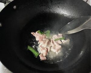 春笋蘑菇炒肉片的做法 步骤2