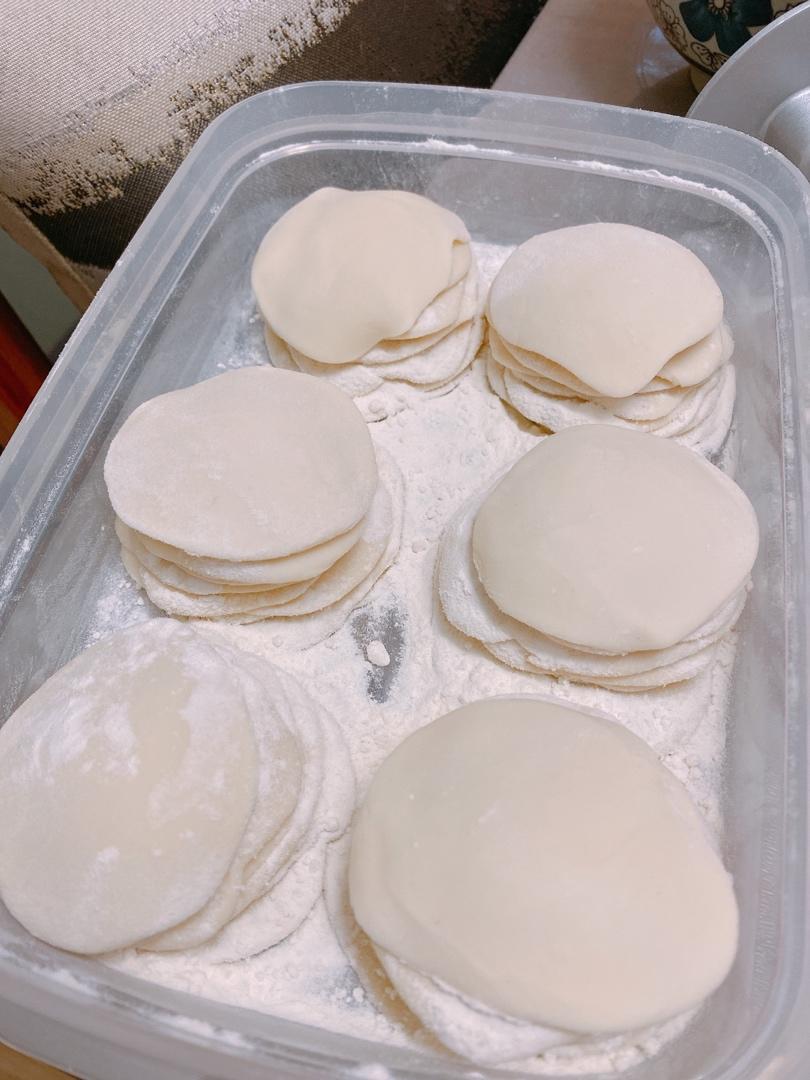 手工揉面三分钟，又韧又薄又好包的饺子皮