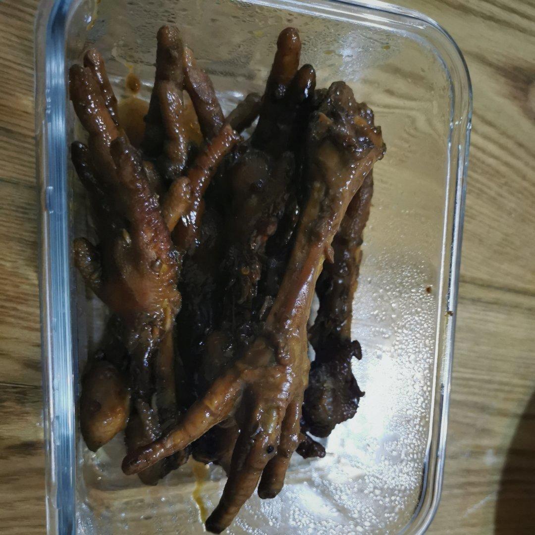 卤鸡爪子
