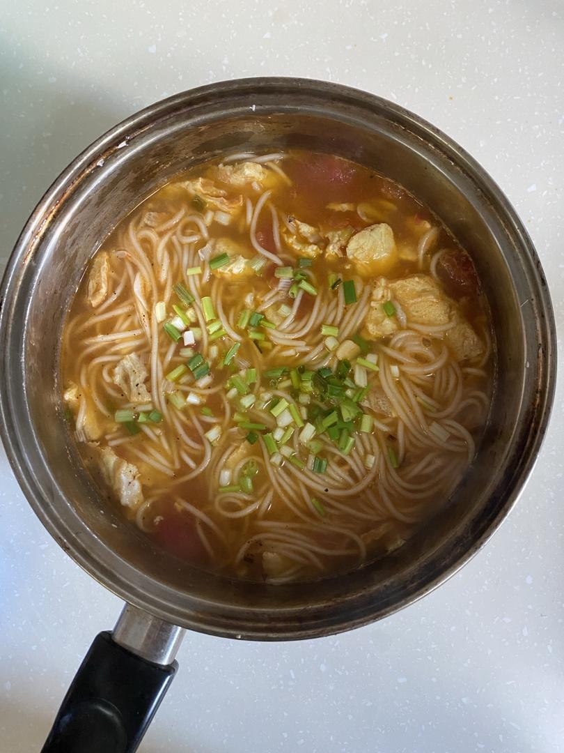 恨不得抱着锅舔的番茄鸡蛋面