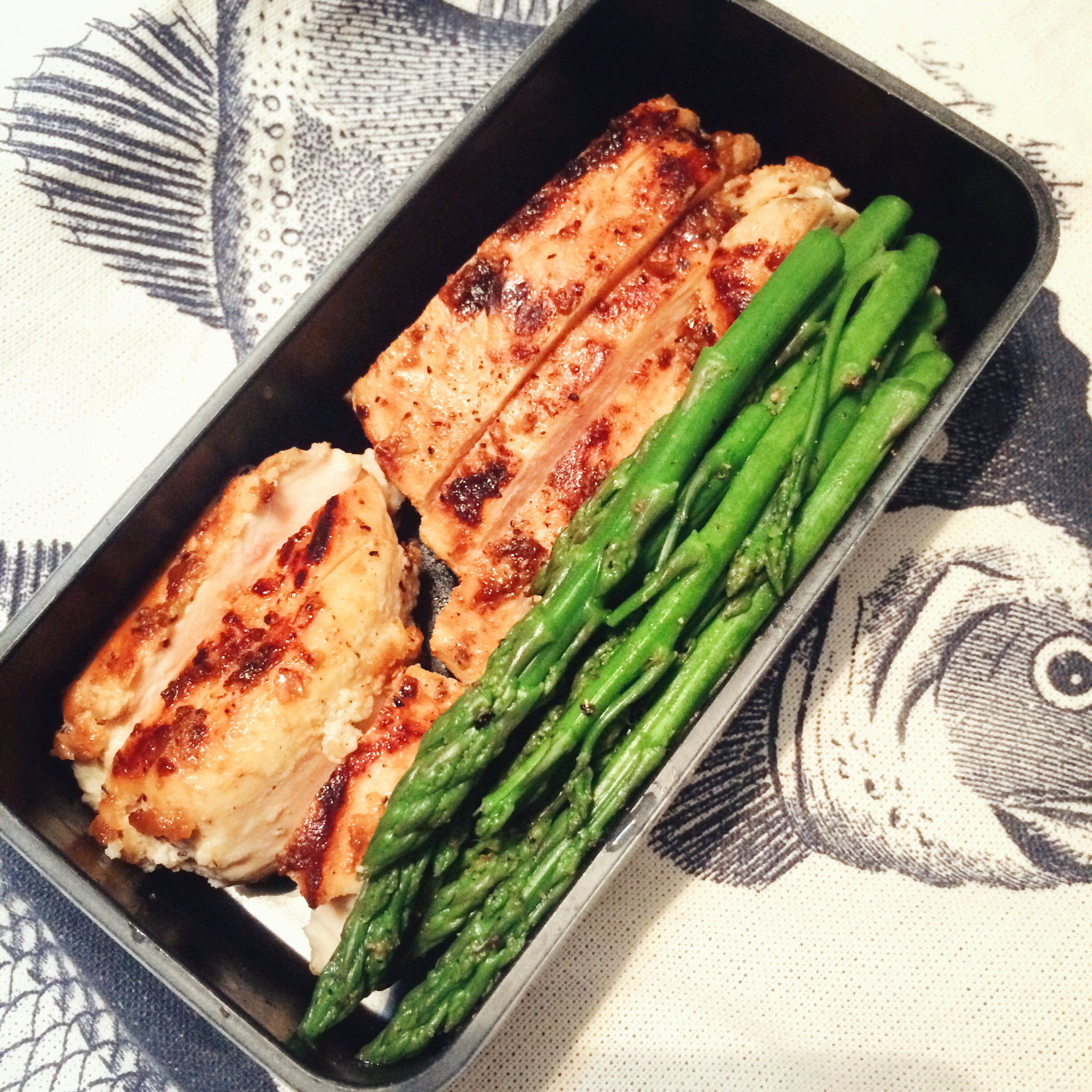 酷炫屌炸天好吃的煎鸡胸肉（香蒜蜂蜜煎鸡胸肉）