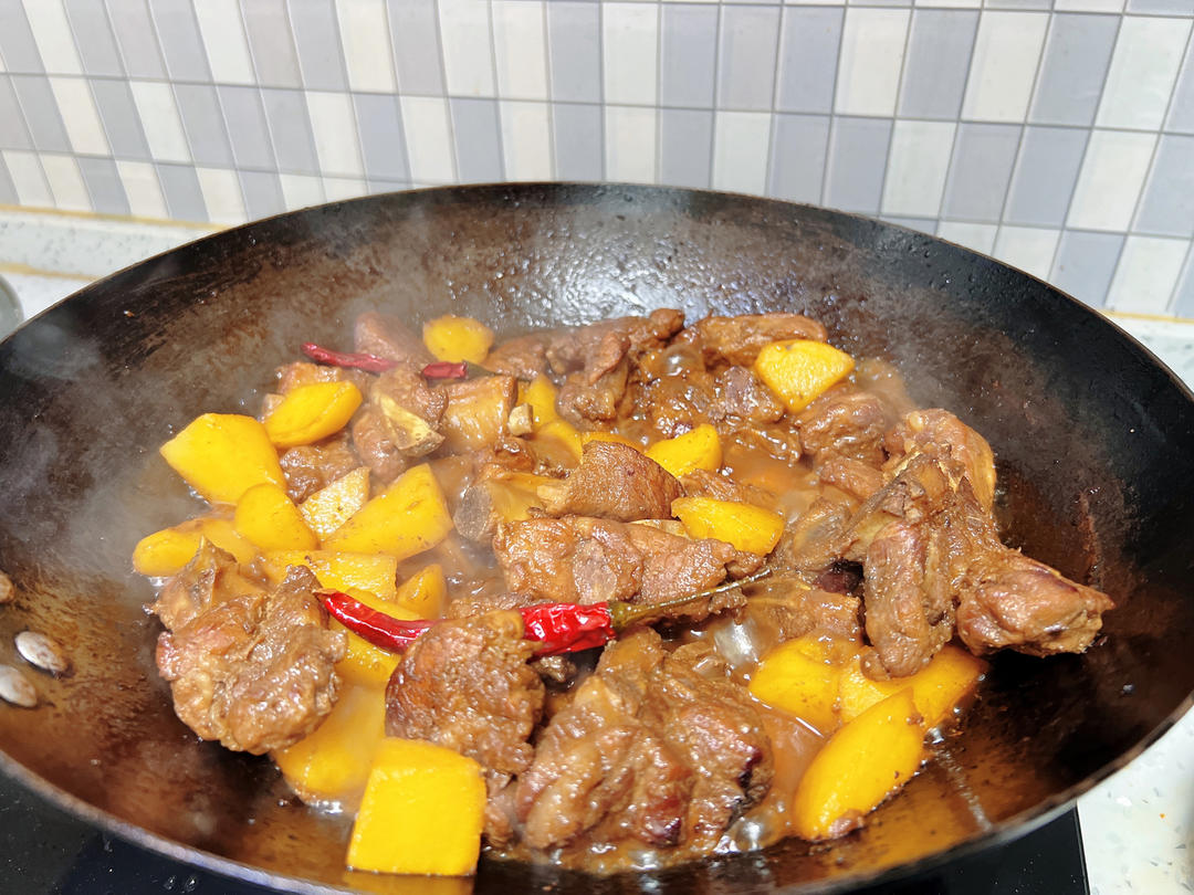 土豆炖排骨