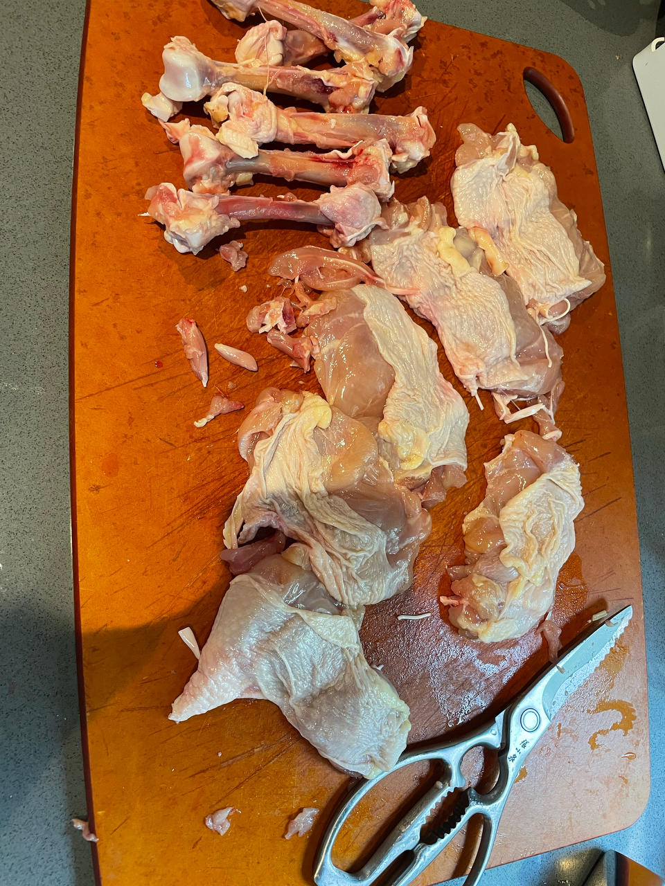 拆鸡腿肉｜家庭厨房 简单安全处理