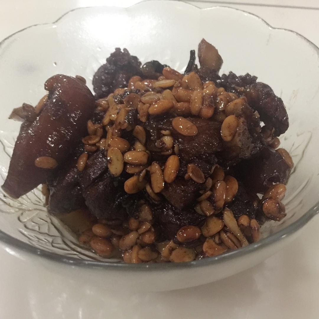 黄豆烧猪蹄