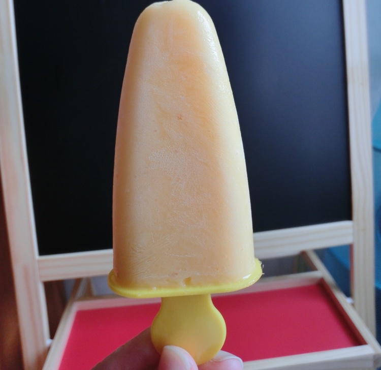 蜜丝佳儿做的芒果酸奶小冰棍