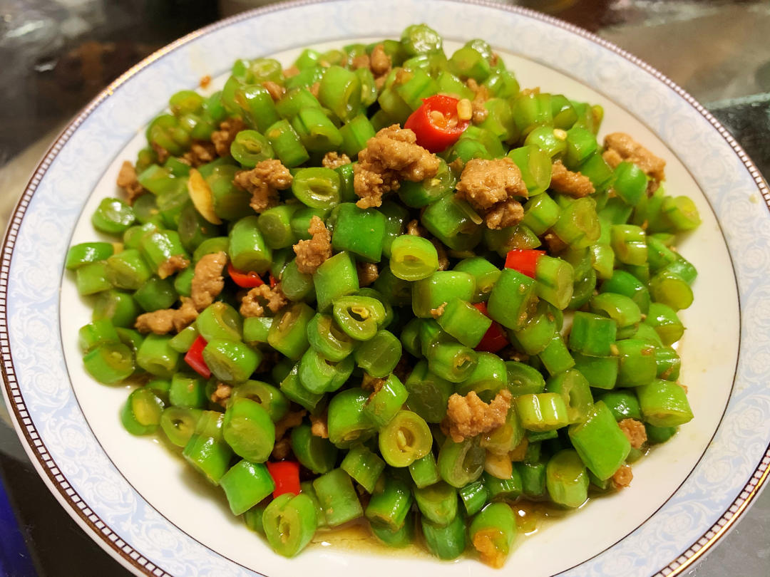 肉沫豆角下饭菜