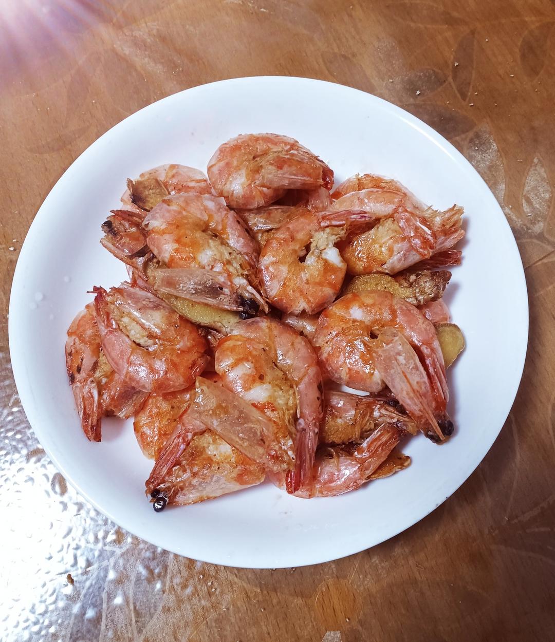 “油焖大虾”鲜香入味.好吃到舔手指‼️