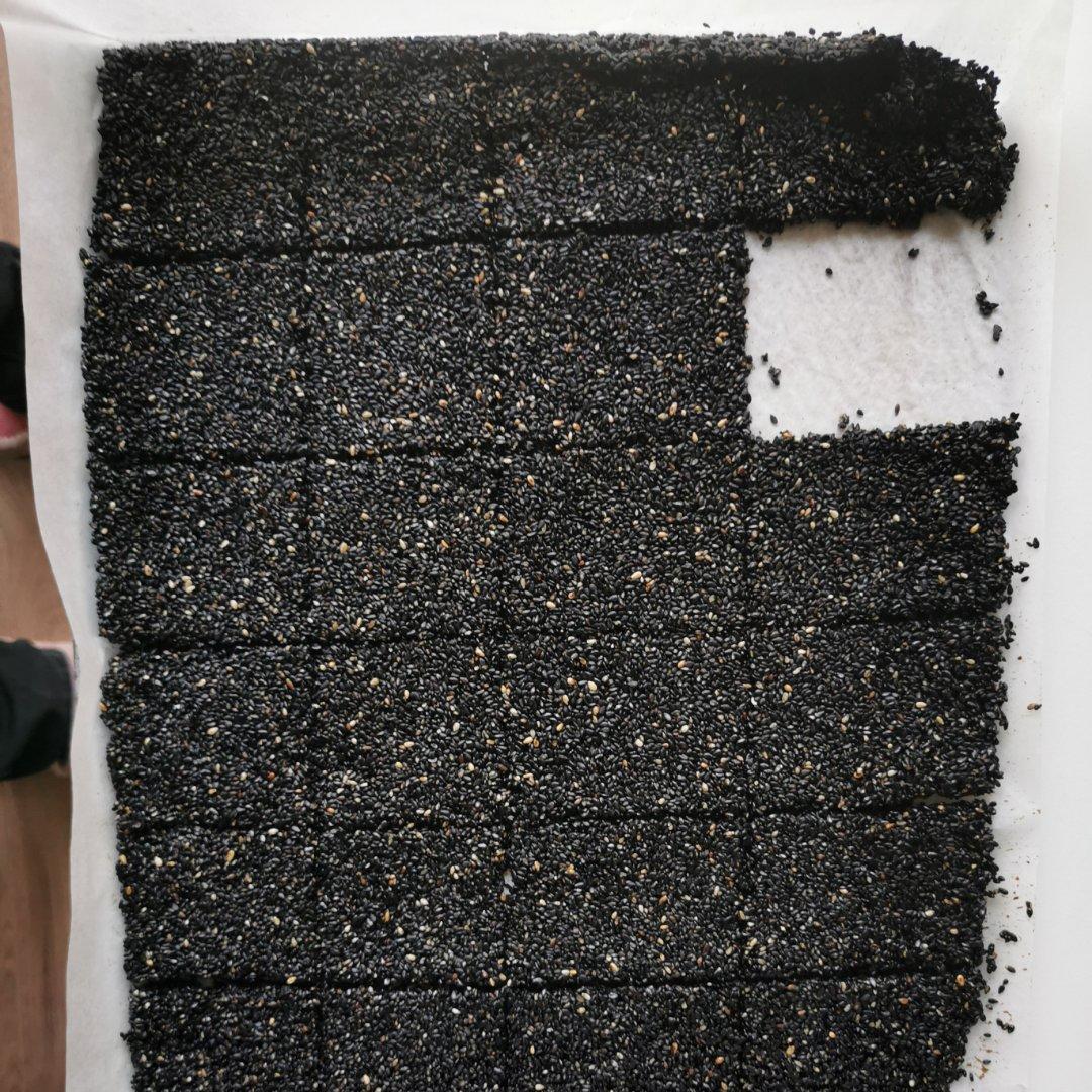 健康黑芝麻薄饼（仅需三步）