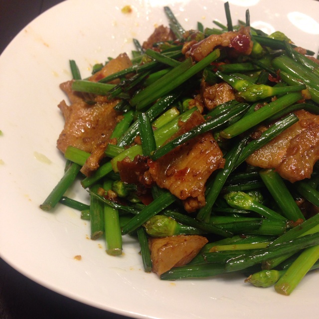 韭菜花小炒肉