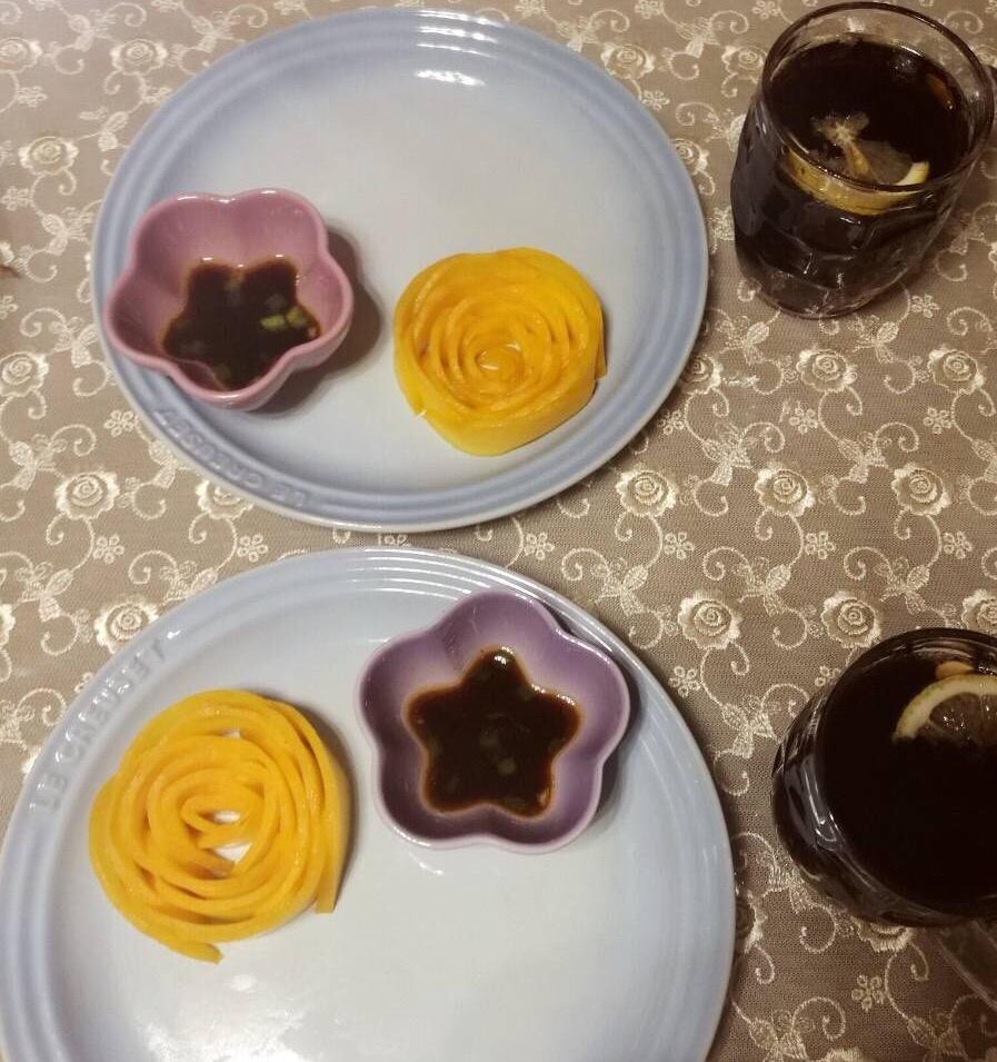 椰浆芒果糯米饭（附芒果玫瑰花做法）