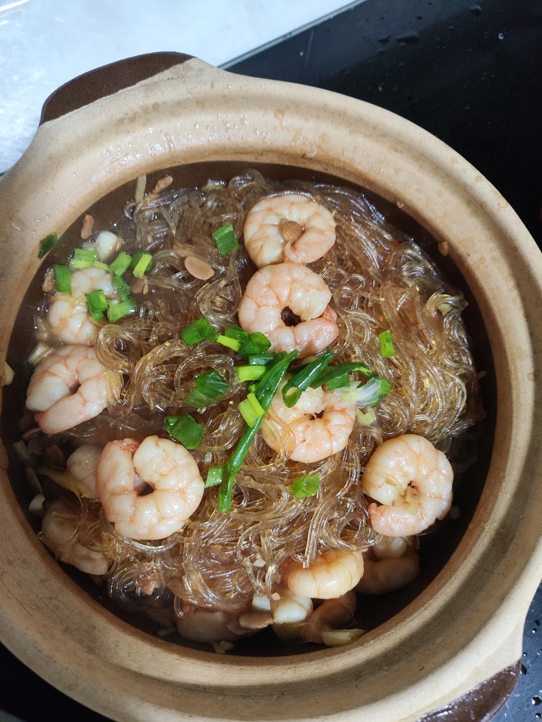 粉丝虾仁煲
