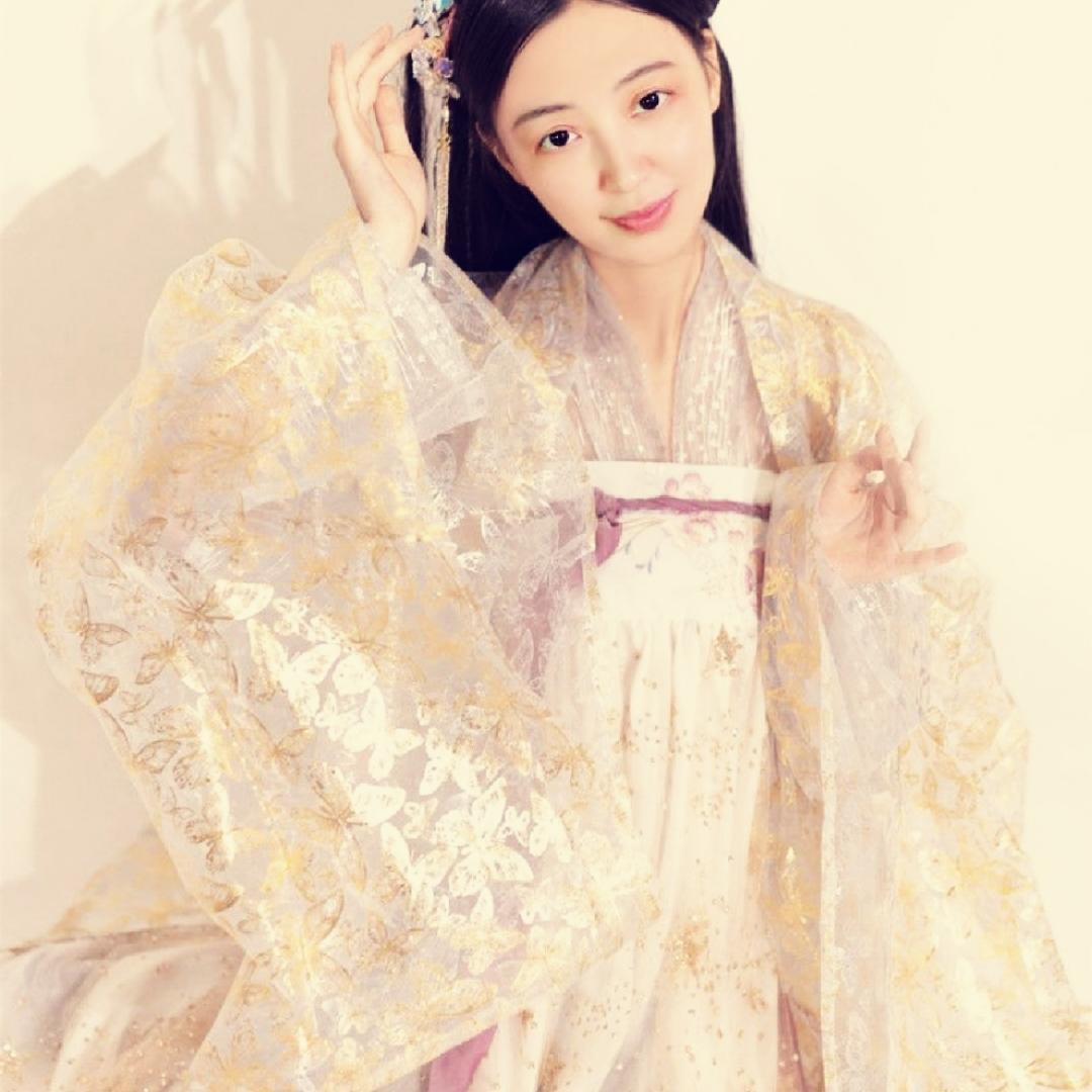 一笑轻尘妃子笑