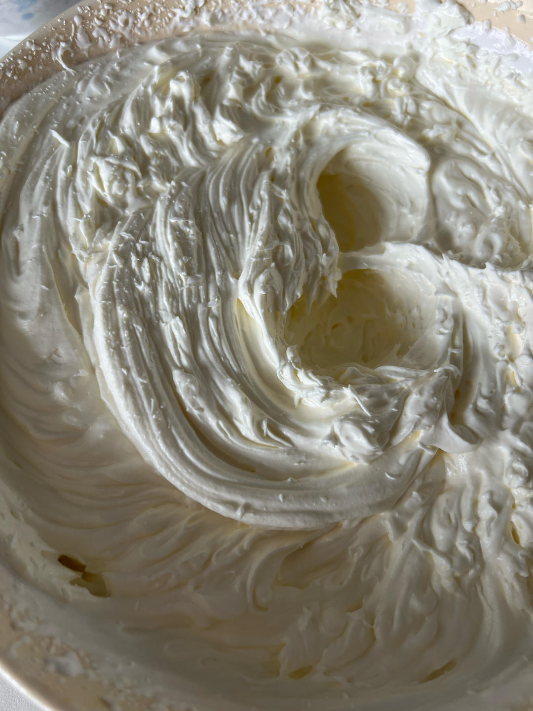 可冷冻保存的黄油淡奶油|消耗淡奶油、可裱花、超浓奶香味