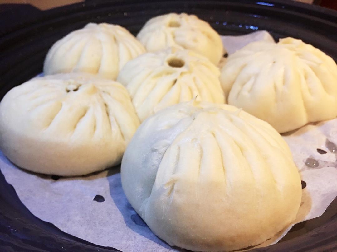 榨菜鲜肉包子