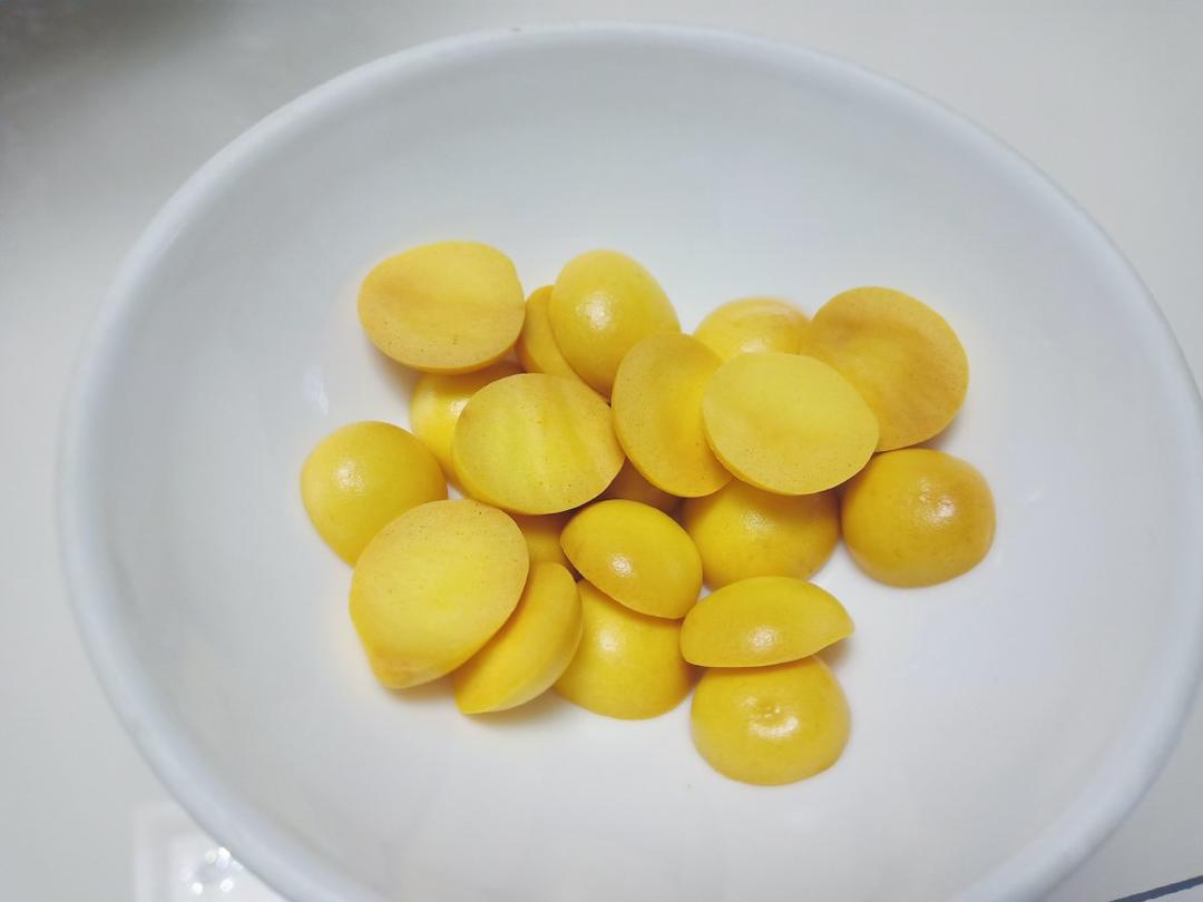 入口即化的无添加蛋黄溶豆