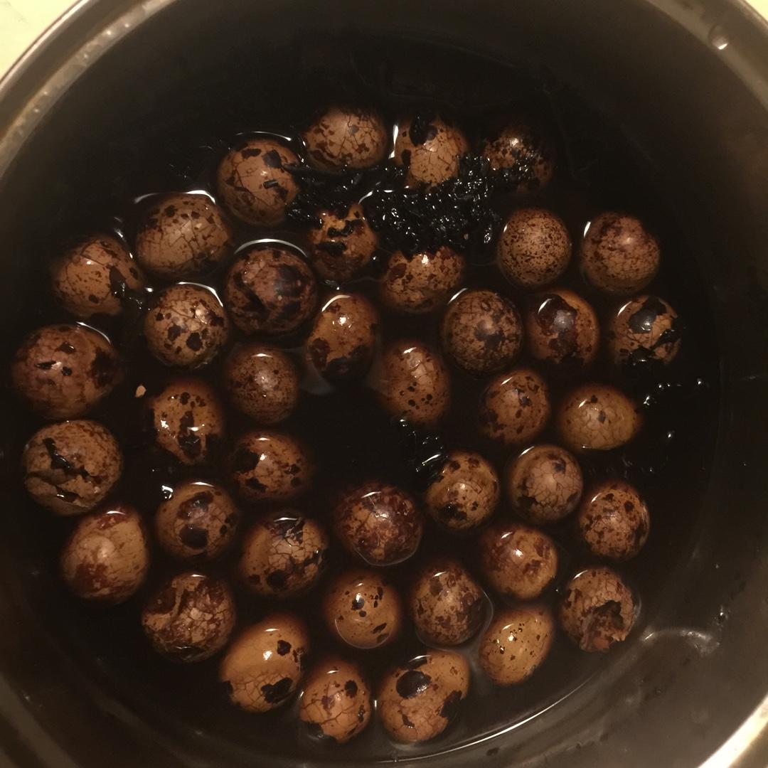 电饭煲煮五香茶叶蛋