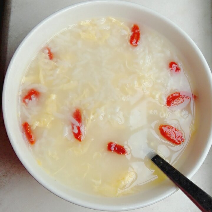 rues做的枸杞酒酿蛋