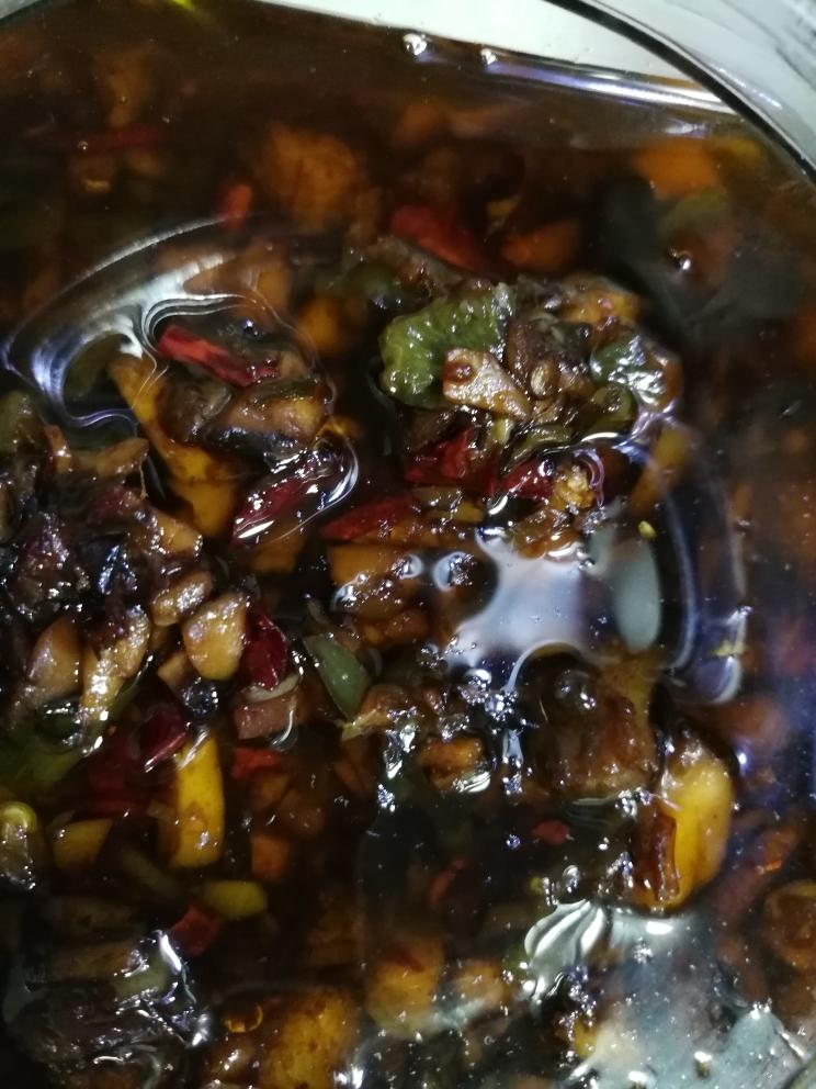 香菇肉丁辣椒酱家常做法