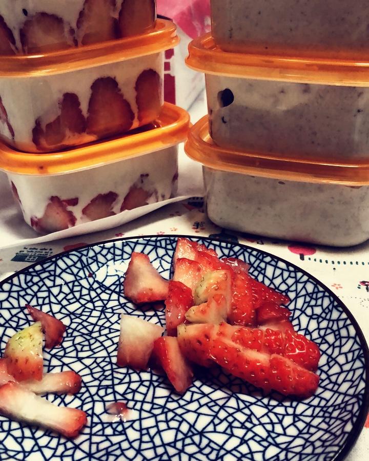 巧克力草莓慕斯蛋糕