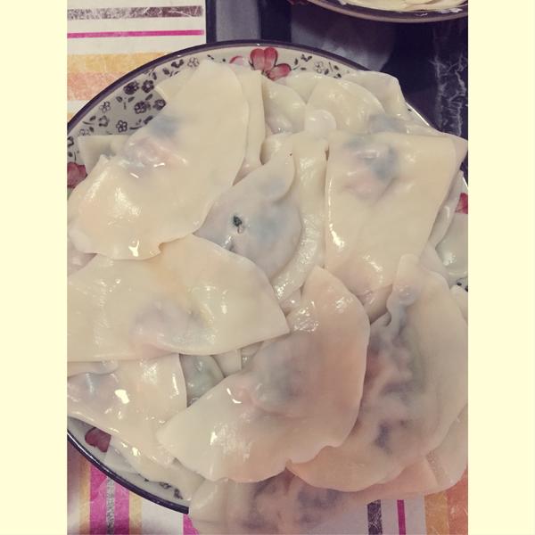 猪肉芹菜水饺