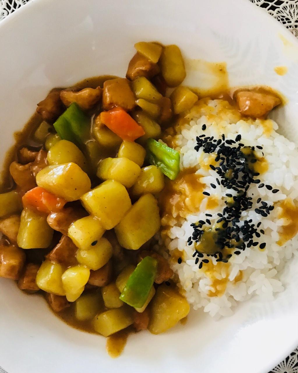 咖喱鸡肉饭
