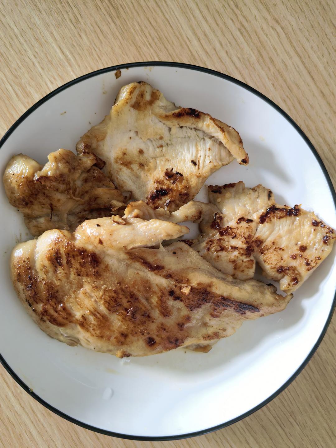 减脂期最爱的香煎鸡胸肉｜超好吃