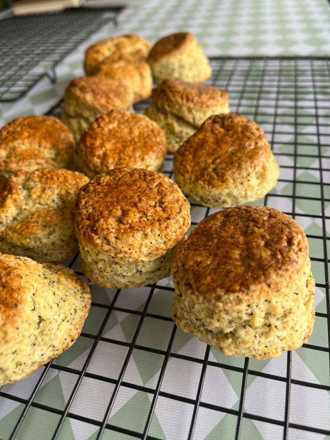 一定要尝试！爆炸好吃的！淡奶司康！【空气炸锅司康】