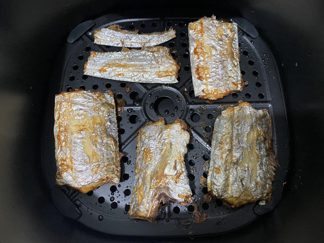 空气炸锅香煎嫩带鱼少油版