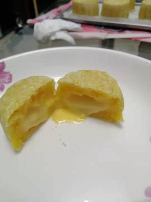 DIY自制奶黄流沙月饼的做法 步骤15