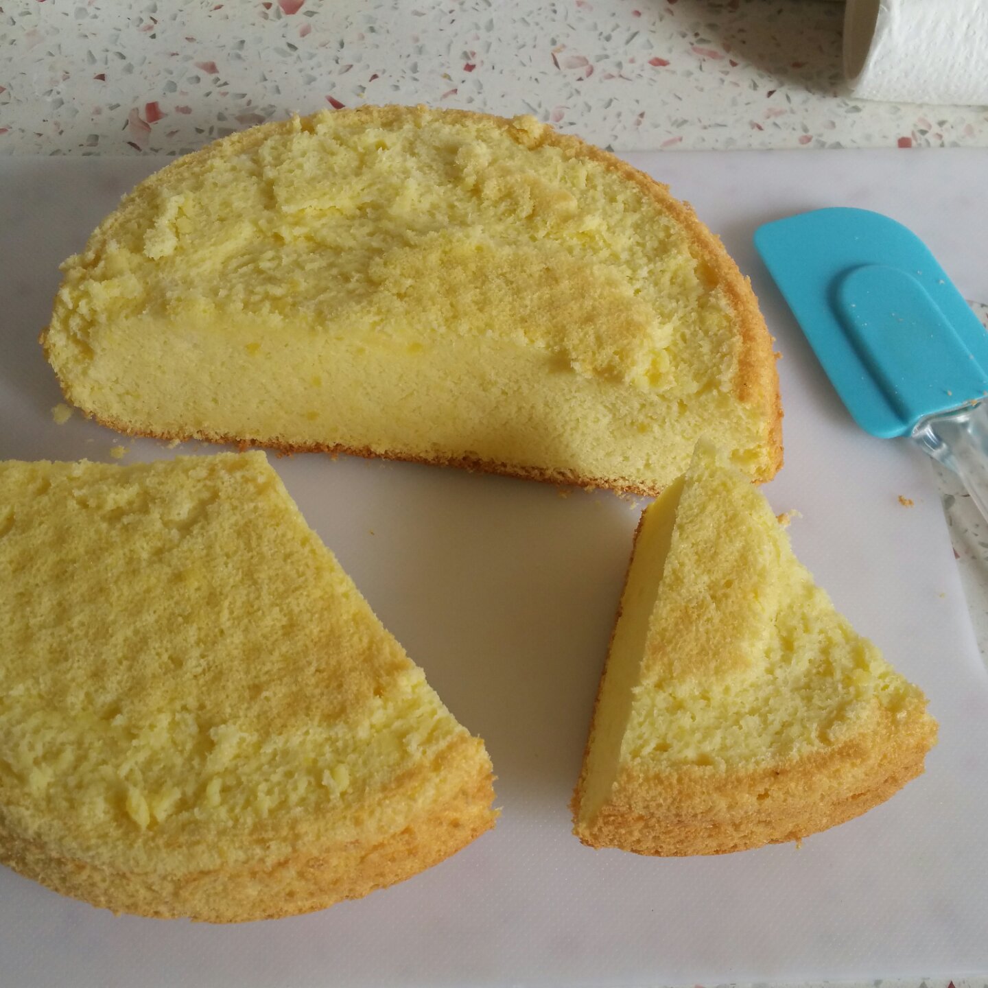 烤箱做蛋糕（戚风蛋糕的做法）