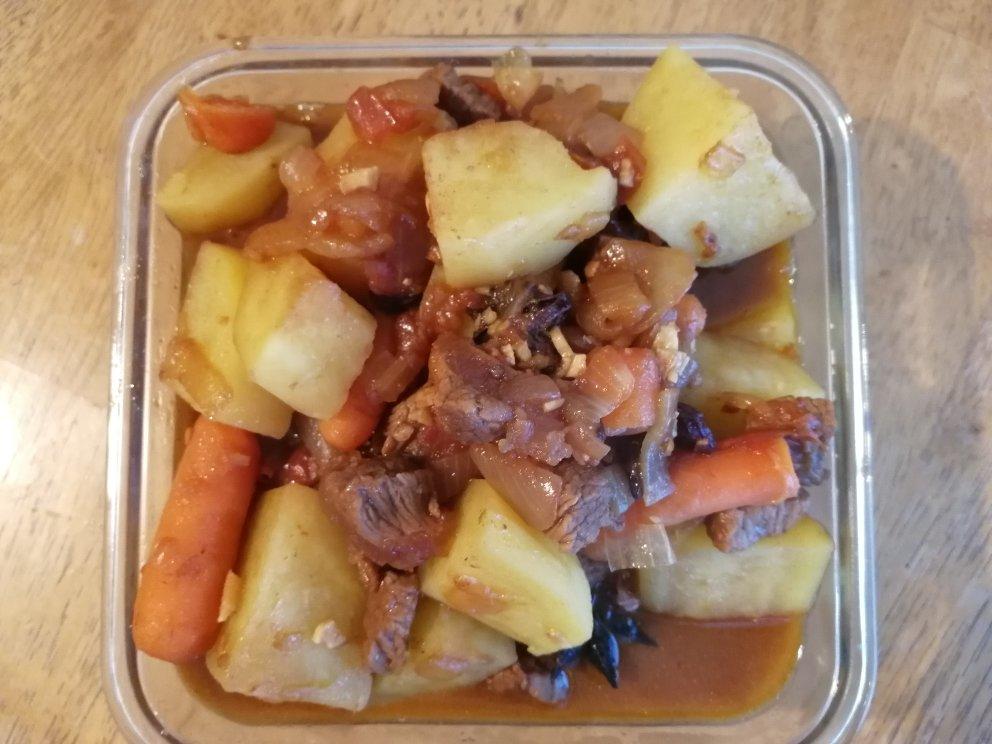 红烧牛肉土豆 （独家秘制）