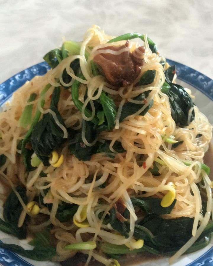 豆芽菠菜拌粉丝