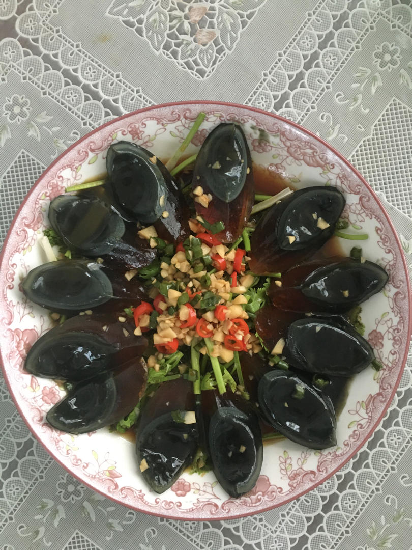 凉拌皮蛋