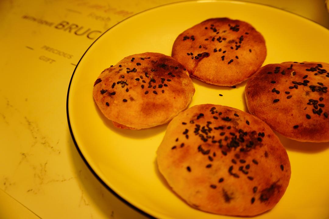 梅干菜扣肉烧饼