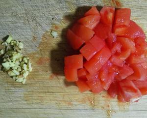 快手番茄牛肉丸汤的做法 步骤1