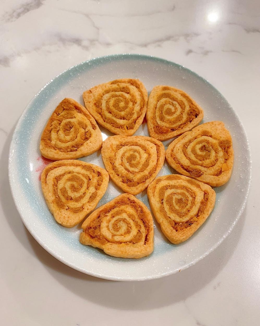 《Tinrry+》咸蛋黄肉松饼干