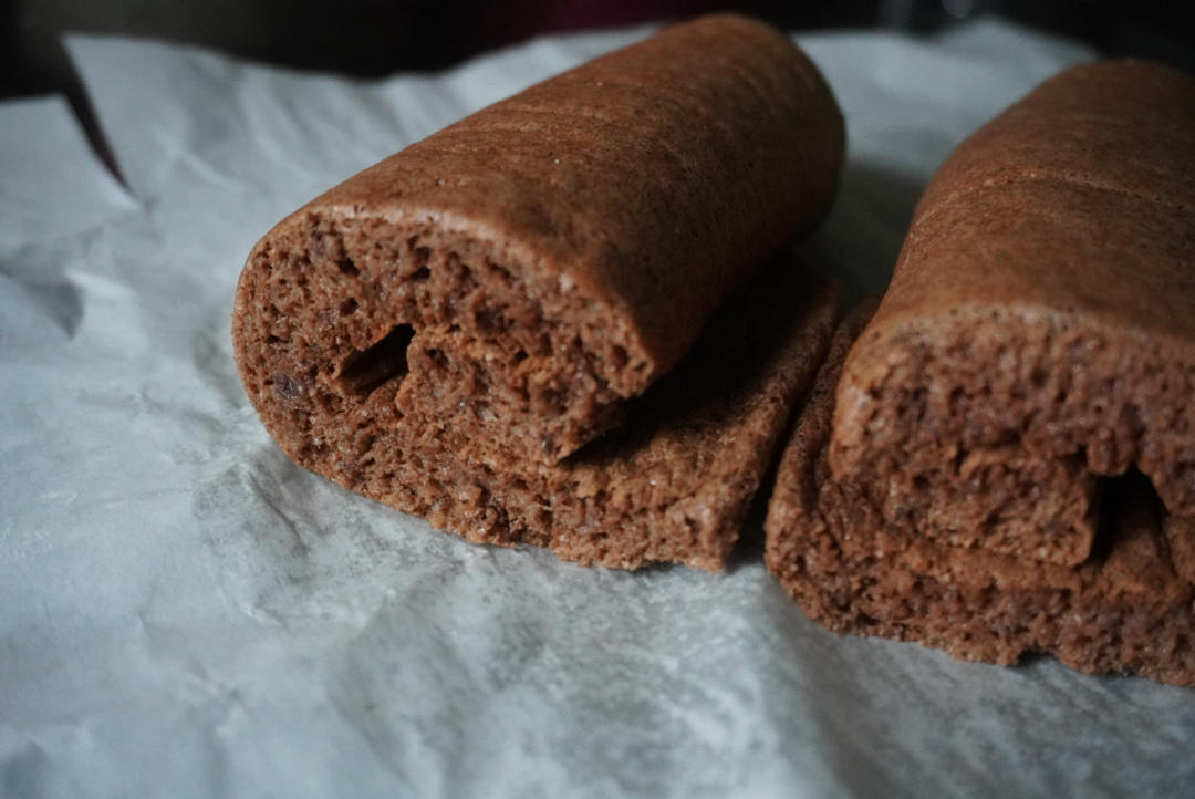 吃不胖的低卡无油生酮巧克力蛋糕卷