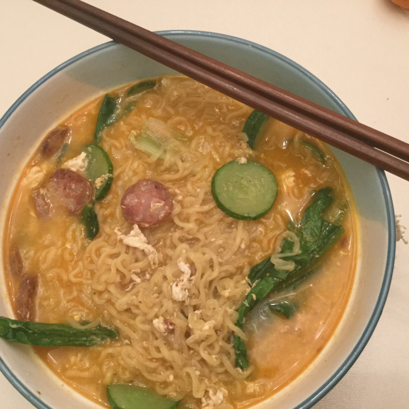 满足食欲的深夜秘密 森系浓香泡面