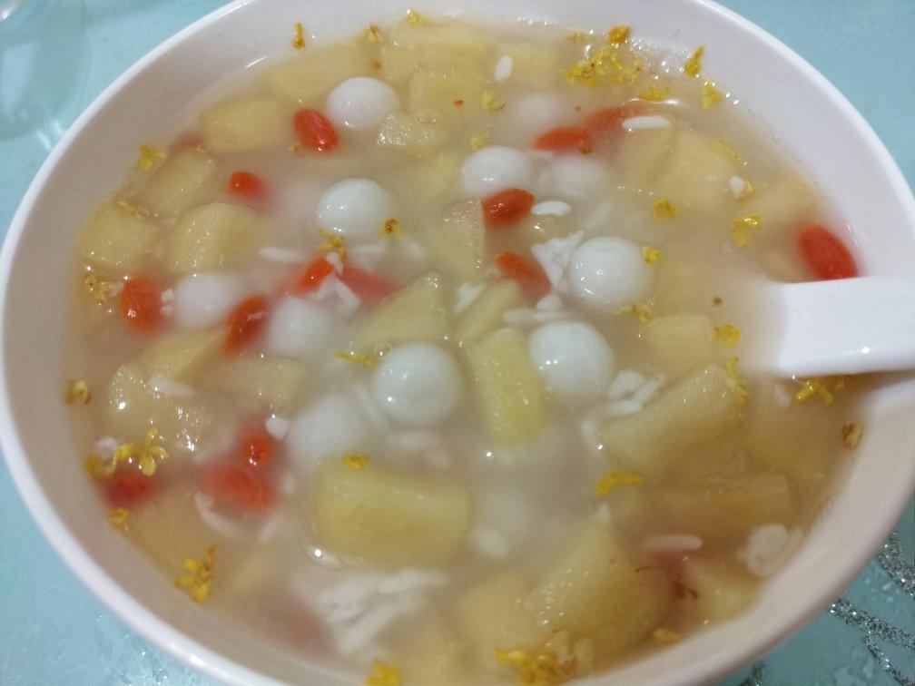 苹果酒酿小圆子甜汤