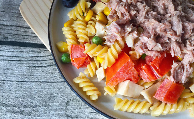 五彩奶香金枪鱼意面