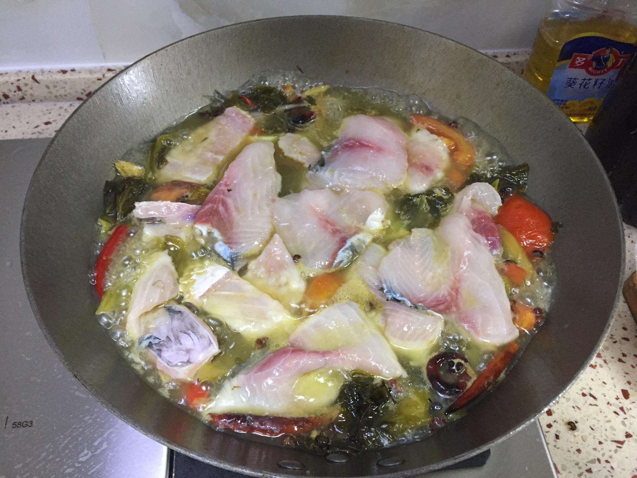 酸菜鱼，香辣鲜甜无味精酱油添加剂的做法 步骤11