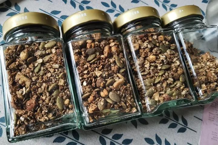 停不下来的烤燕麦片