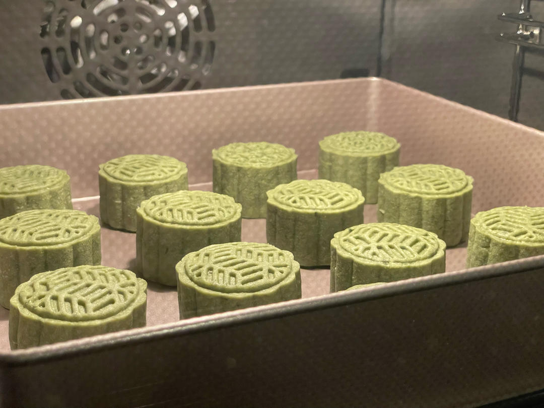酥皮月饼：抹茶蔓越莓椰蓉的做法