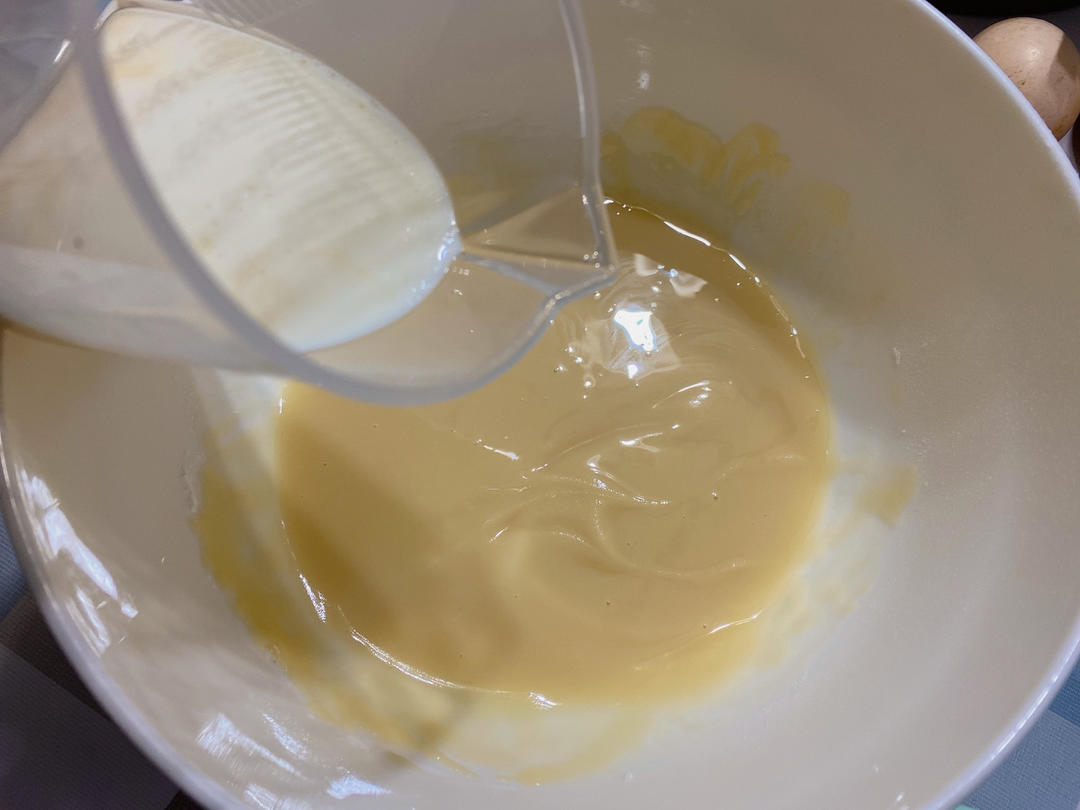 八寸百利甜古早蛋糕的做法 步骤6