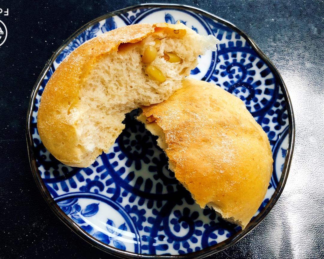 胡椒奶酪黑麦松子小餐包的做法