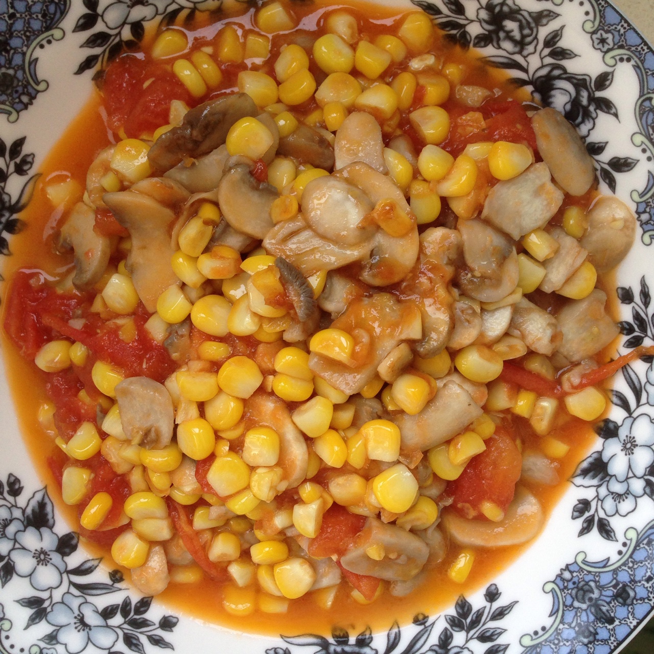 番茄玉米蔬菜汤