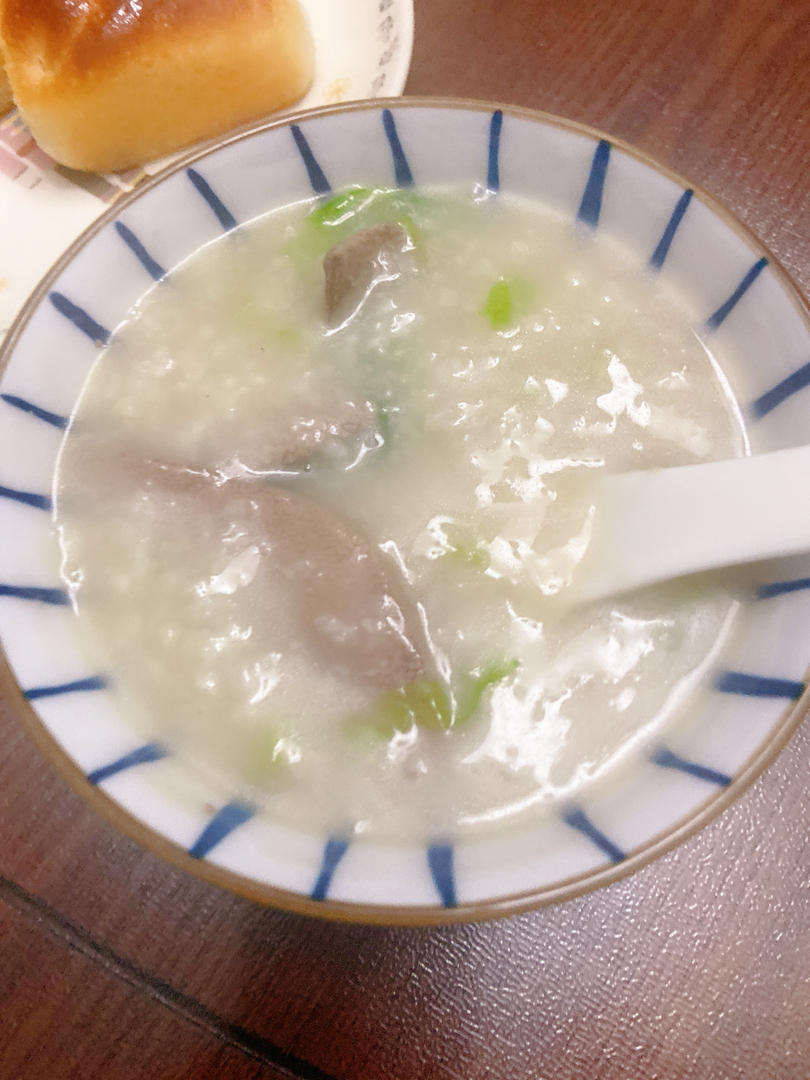 生滚菠菜猪肝不老粥