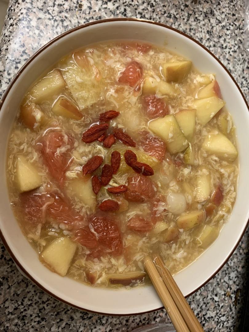 年夜惊艳压轴—酒酿圆子水果甜羹