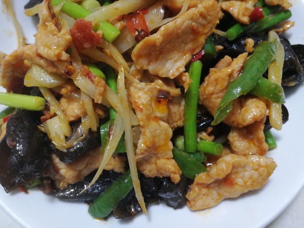 子姜青椒炒肉
