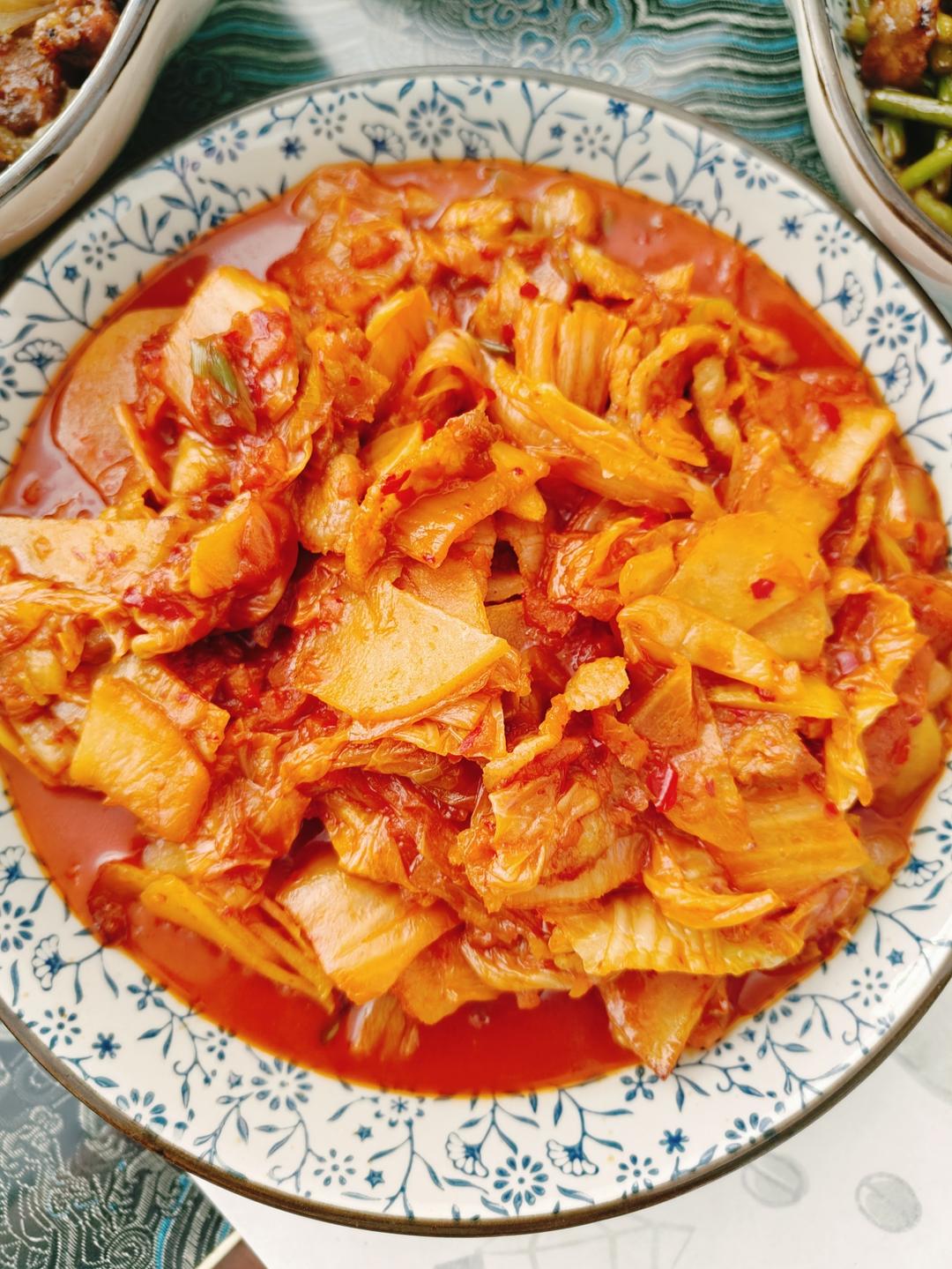 五花肉土豆片炒辣白菜